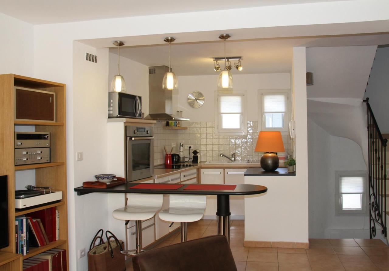 Agreable Maison De Ville Eyragues Екстериор снимка