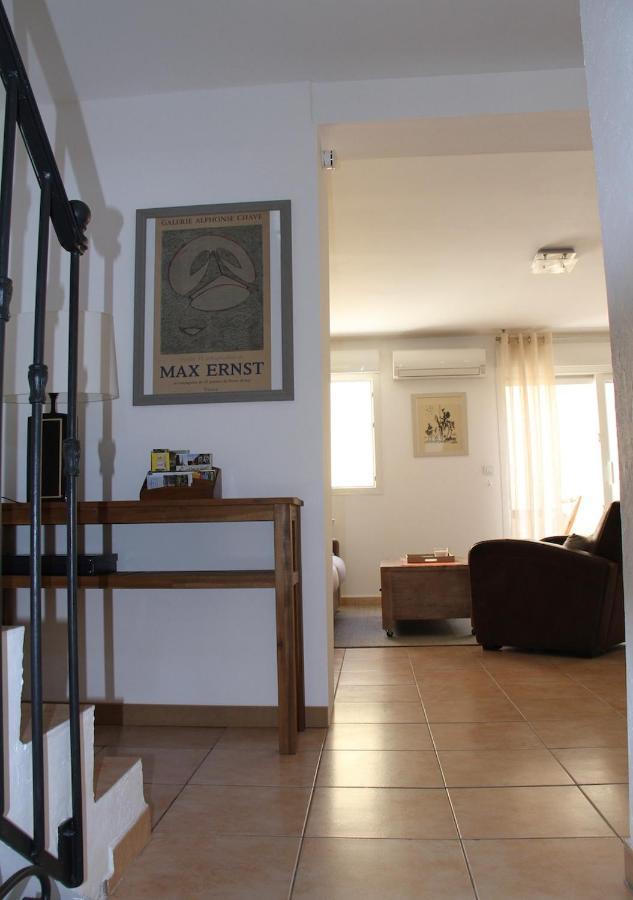 Agreable Maison De Ville Eyragues Екстериор снимка