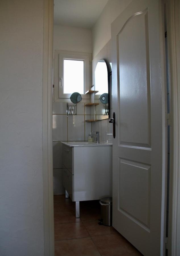 Agreable Maison De Ville Eyragues Екстериор снимка