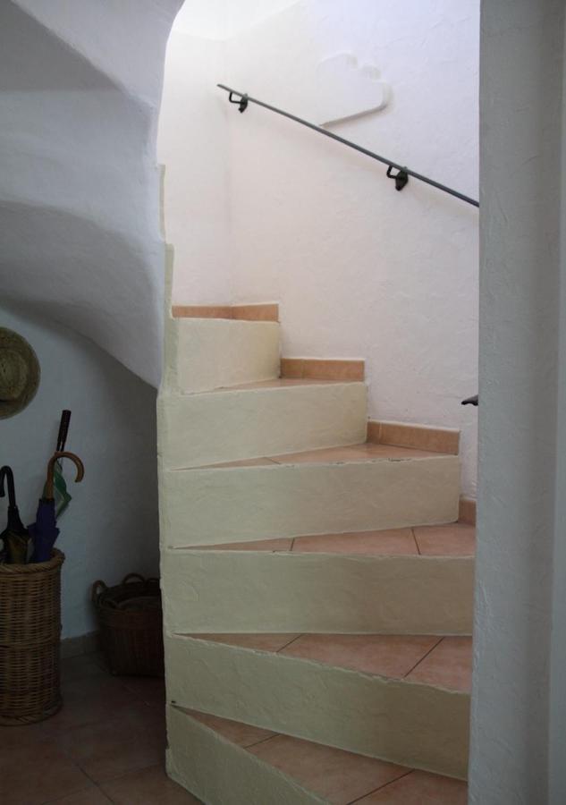 Agreable Maison De Ville Eyragues Екстериор снимка